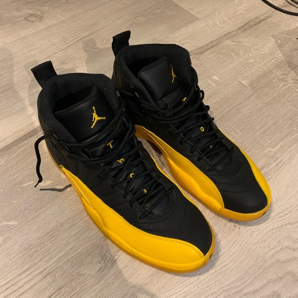 Air Jordan 12 University Gold Size Mens 13